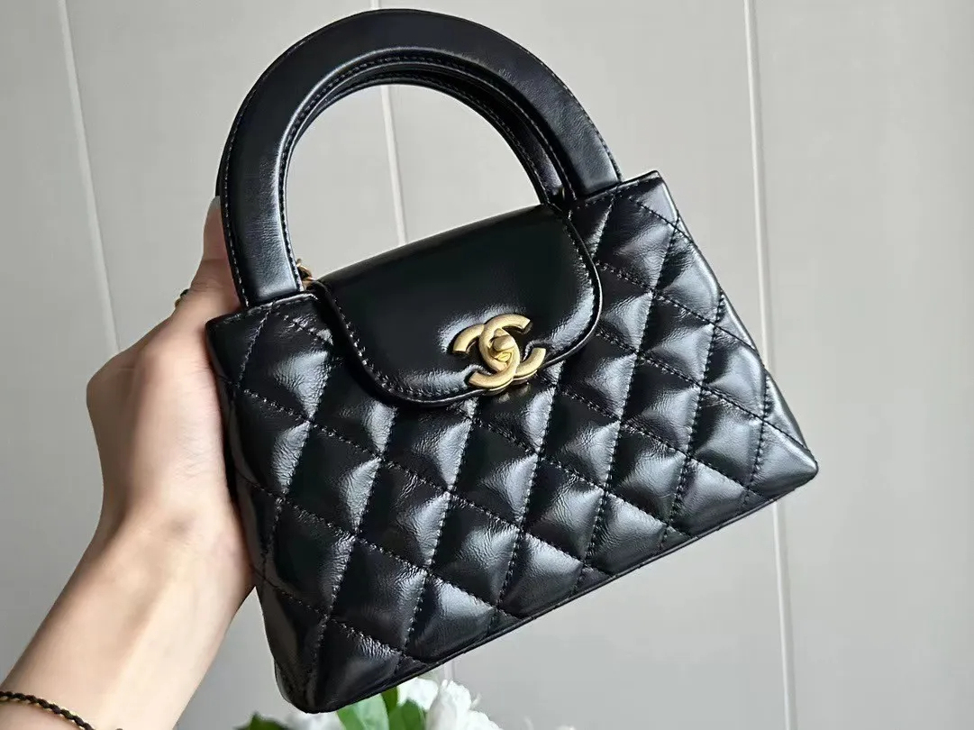 【24C/2色展開★】CHANEL トップハンドルフラップバッグ