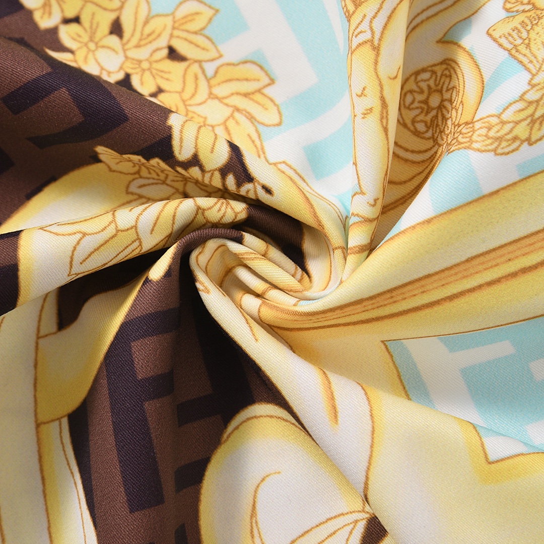 【VERSACE & FENDI 公式旗艦店】 ヴェルサーチ フェンディ共同新作シャツ ご好評に付き再入荷！