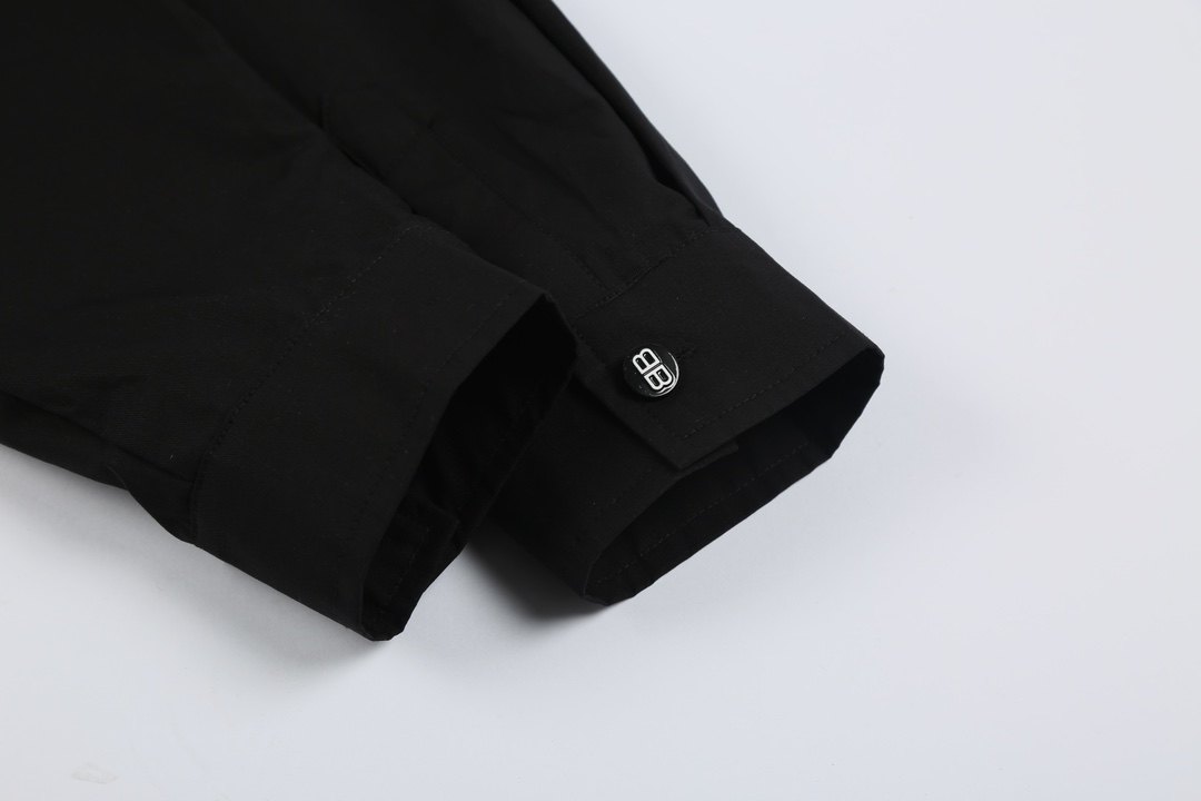 【BALENCIAGA 公式旗艦店】バレンシアガ シャツ ご好評に付き再入荷！