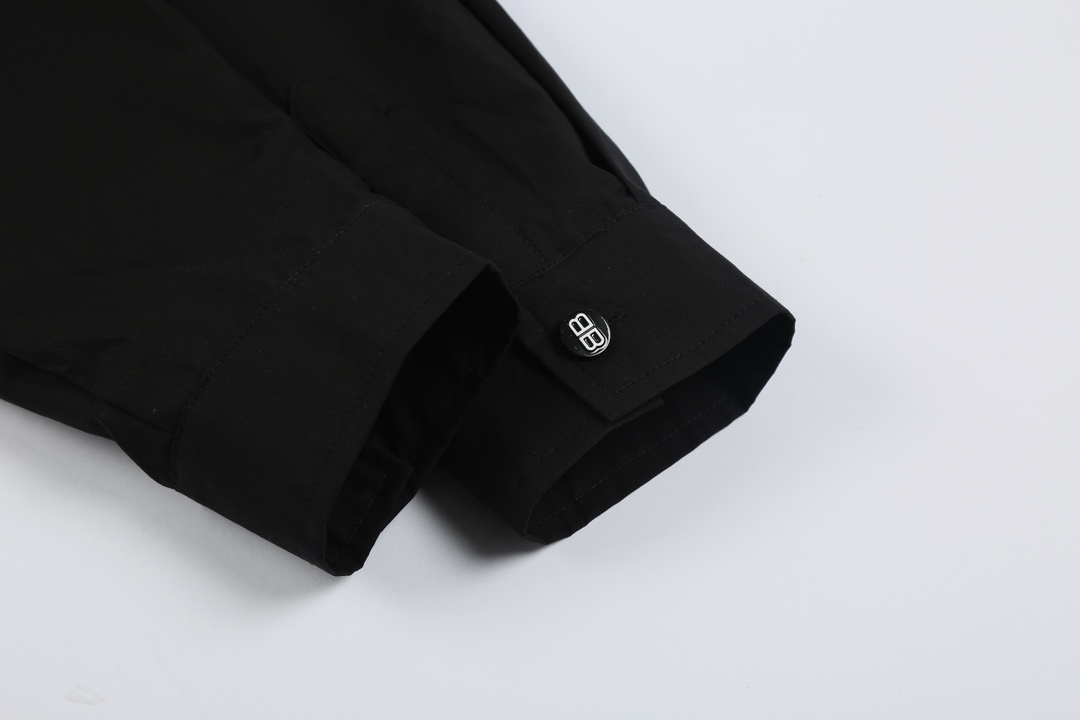 【BALENCIAGA 公式旗艦店】バレンシアガ シャツ ご好評に付き再入荷！