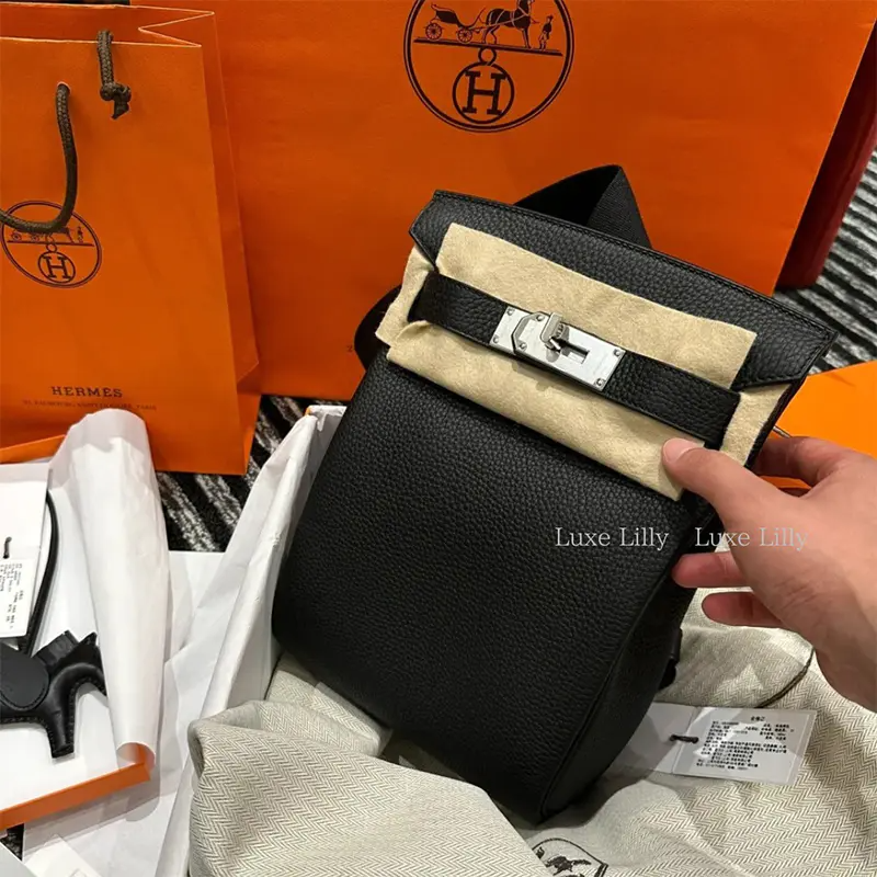 【入手困難◆高級レザー♪】HERMES Hac a Dos アッカド バッグ