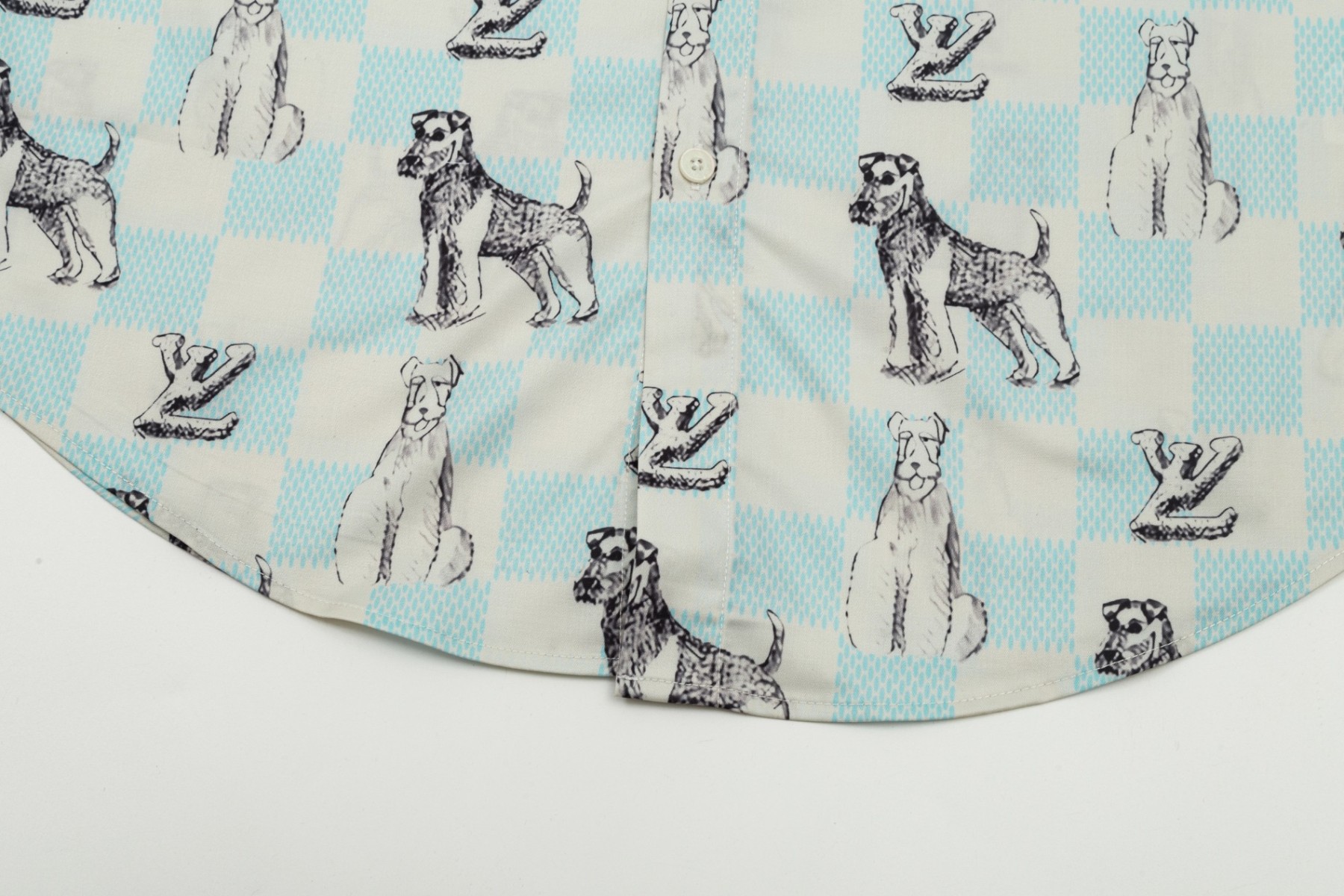 【LOUIS VUITTON 公式旗艦店】ルイヴィトン シャツ ご好評に付き再入荷 240715