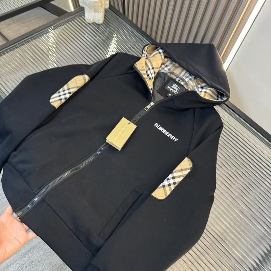【BURBERRY旗艦店】バーバリー パーカー ご好評に付き再入荷！