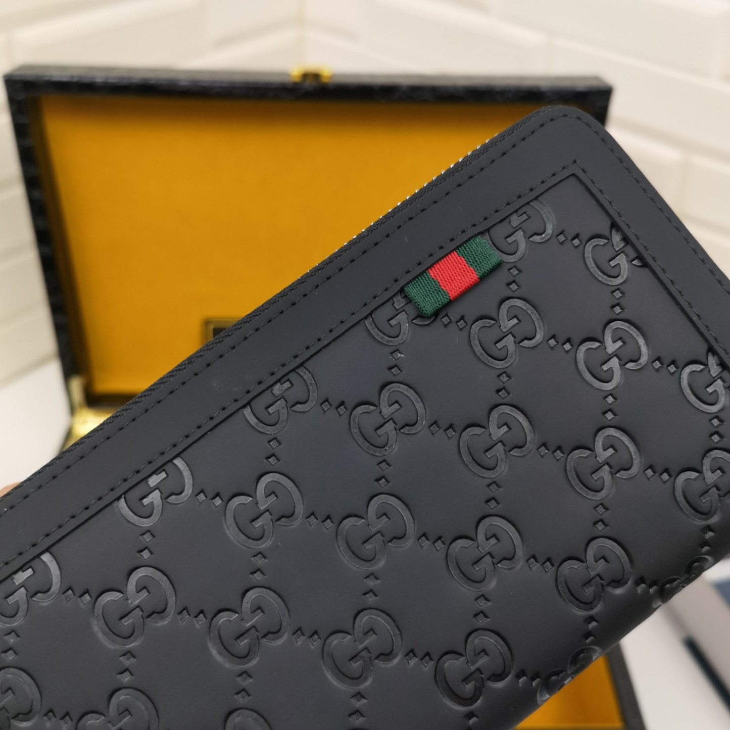 GUCCI グッチ/ インターロッキングG 二つ折り 長財布