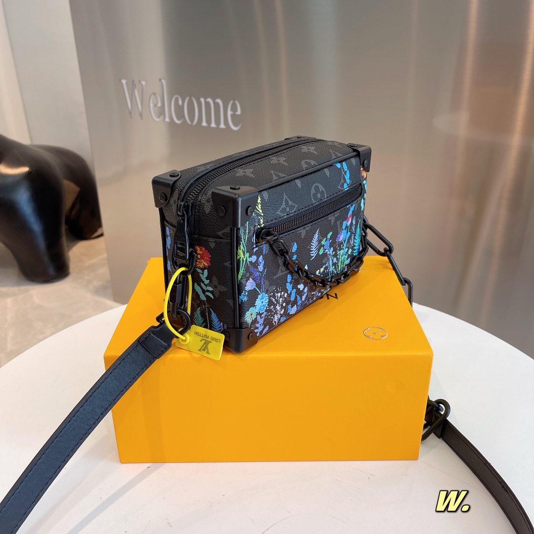 Louis Vuitton（ルイヴィトン） ソフトトランク 18*8*12cm