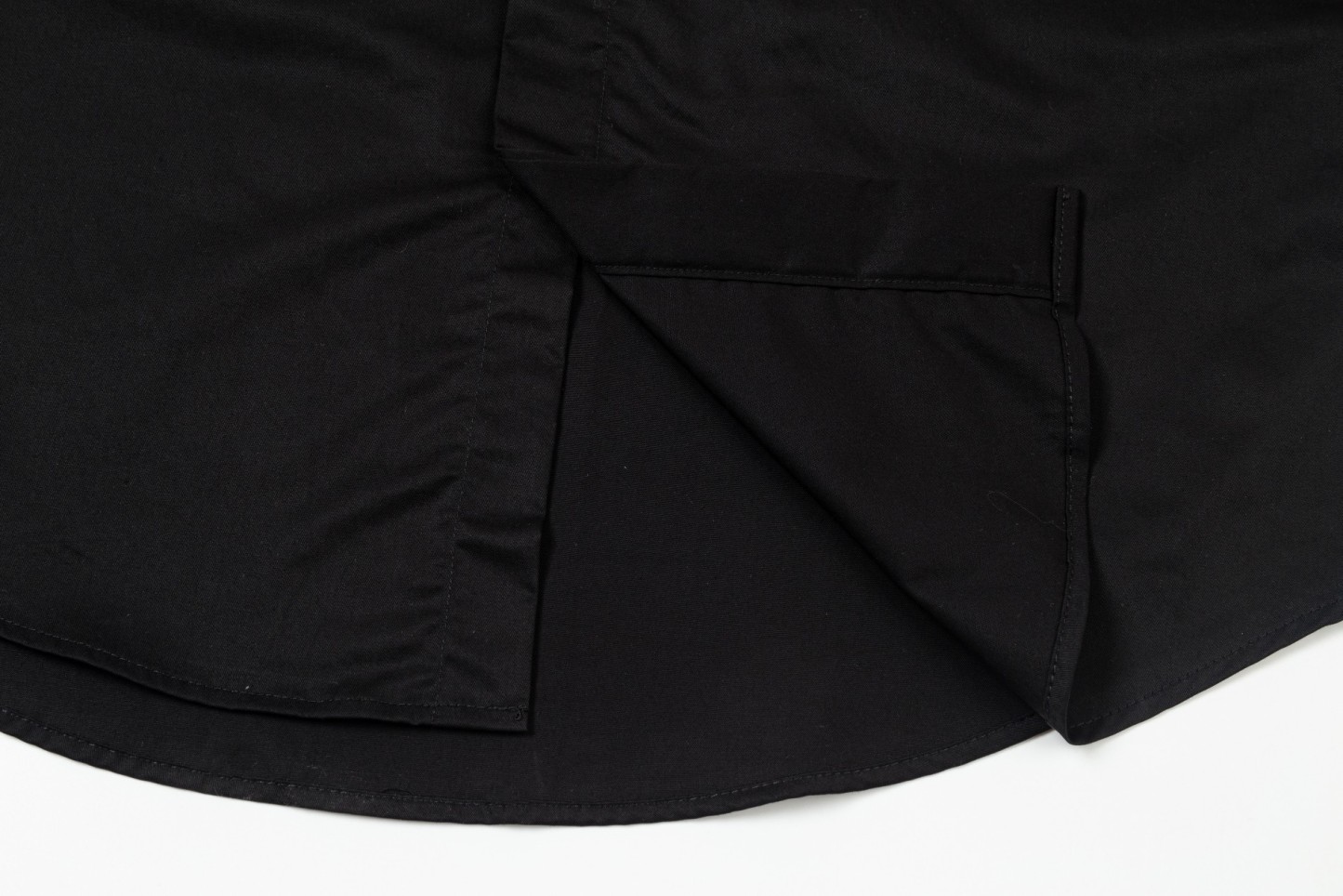 【FENDI 公式旗艦店】フェンディ シャツ ご好評に付き再入荷 240716