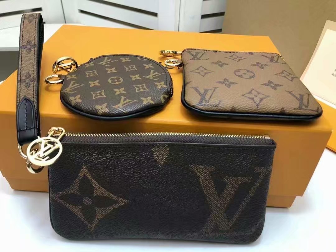 LOUIS VUITTON（ルイヴィトン）Trio クラッチバッグ M68756