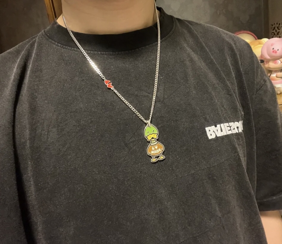 Louis Vuitton（ルイヴィトン）ペンダント・LVダック MP3230