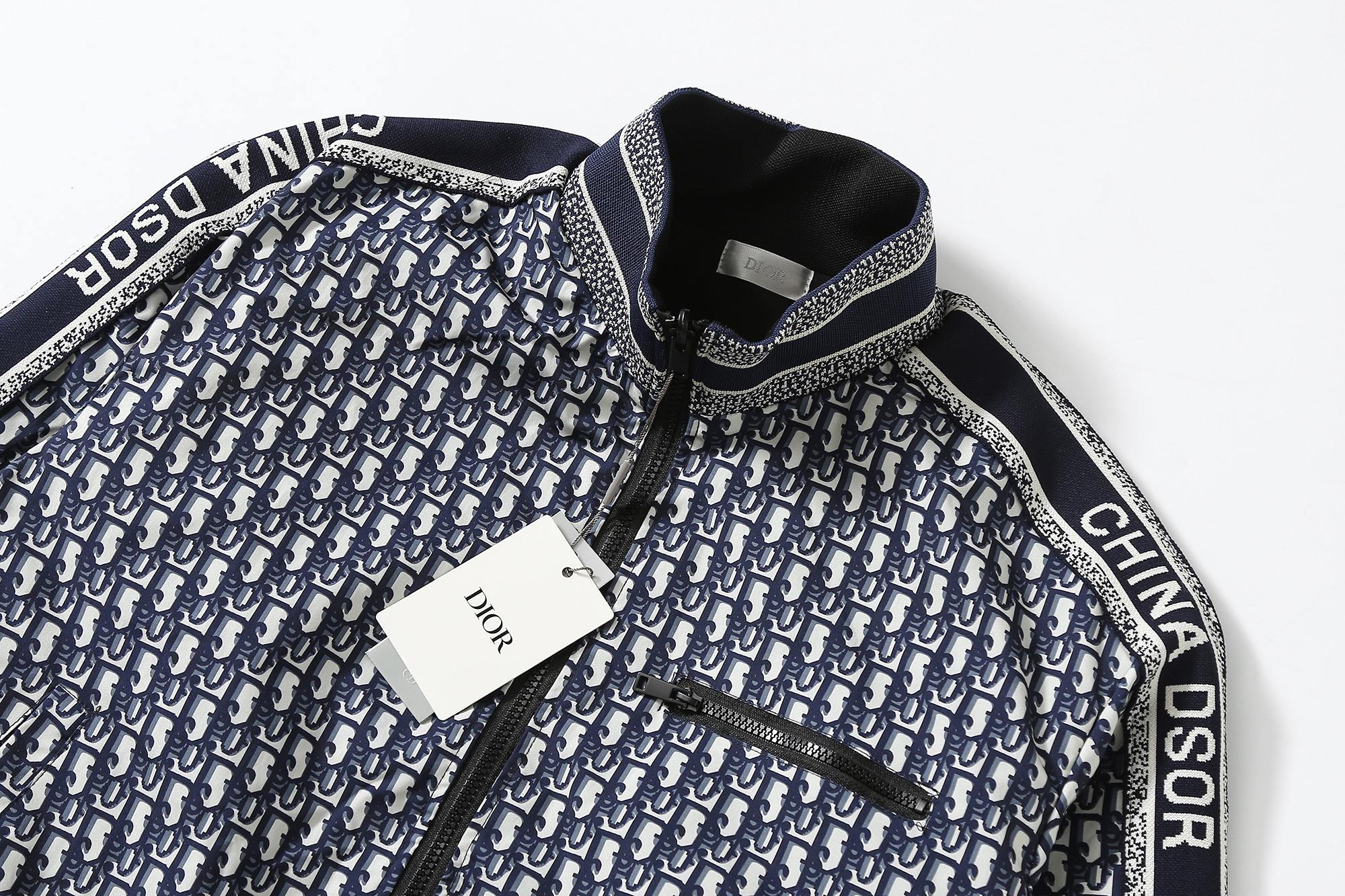 【DIOR公式旗艦店】ディオール ジャケット ご好評に付き再入荷！