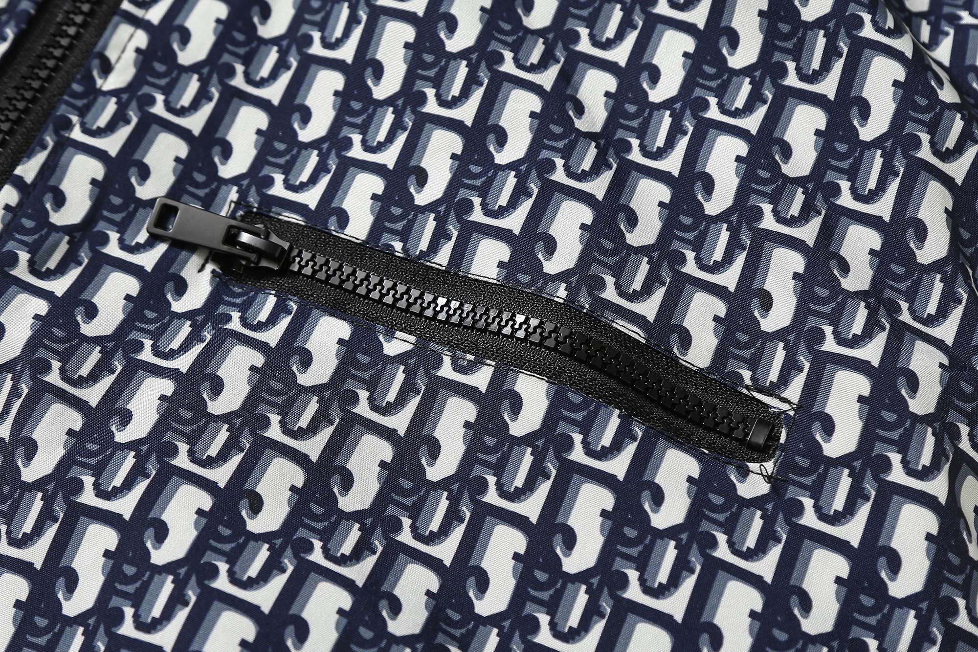 【DIOR公式旗艦店】ディオール ジャケット ご好評に付き再入荷！