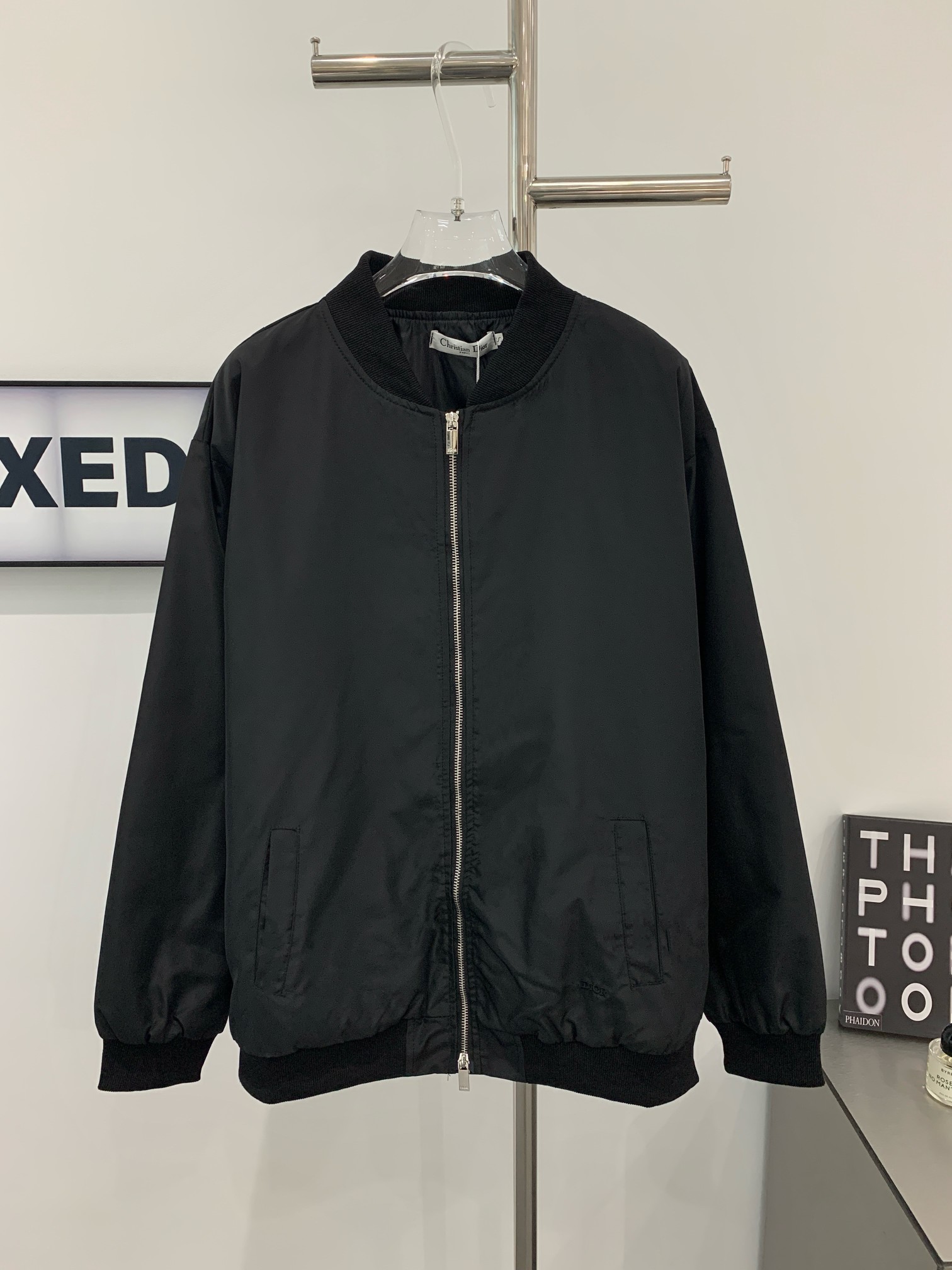 【Dior公式旗艦店】（ディオール）ジャケット、ご好評に付き再入荷！