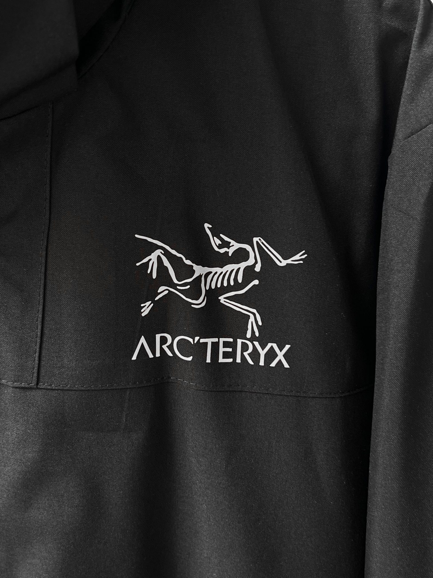 【ARC'TERYX旗艦店】保温ジャケット 男女兼用 ご好評に付き再入荷！