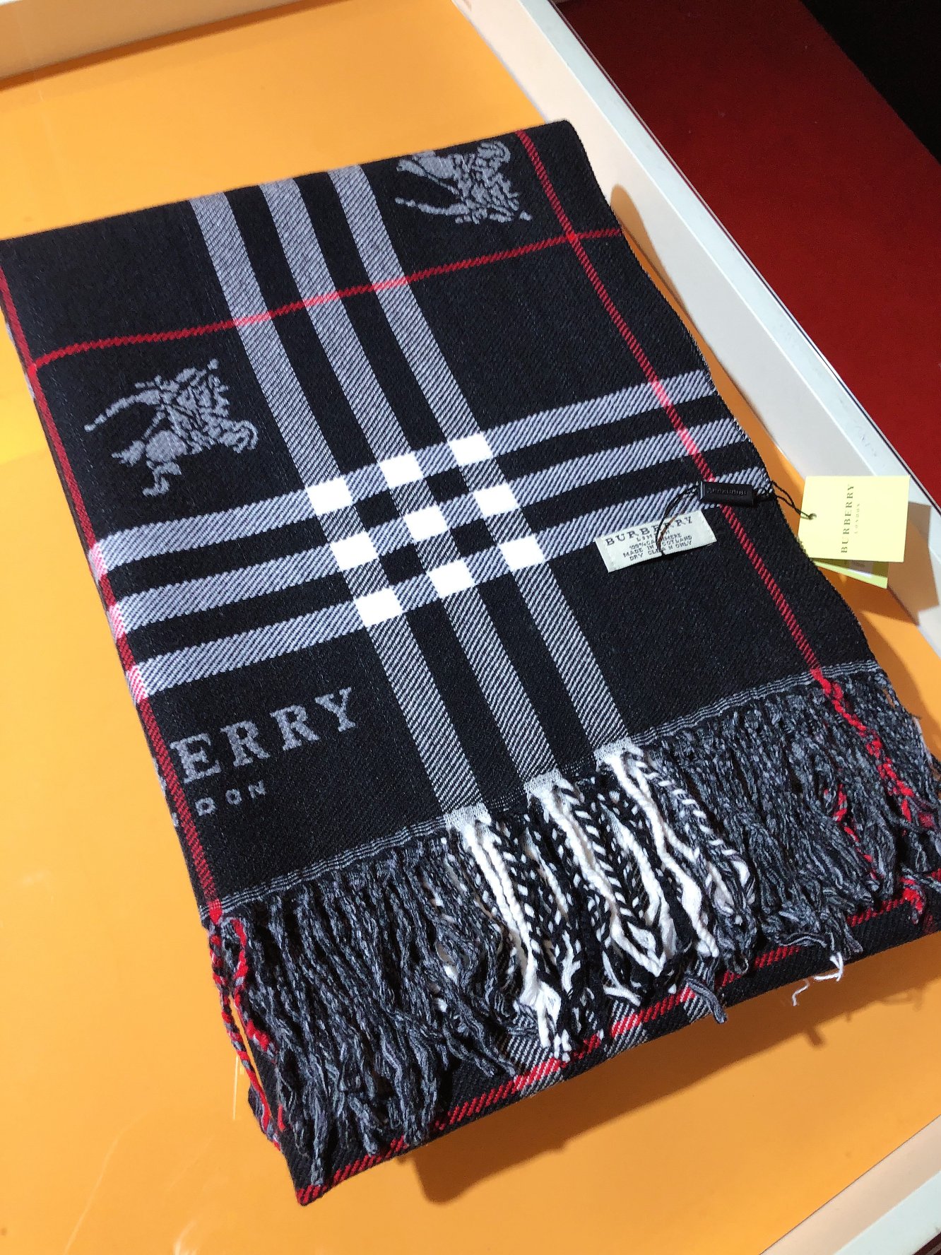 【BURBERRY公式旗艦店】バーバリー スカーフ 限定発売 送料無料