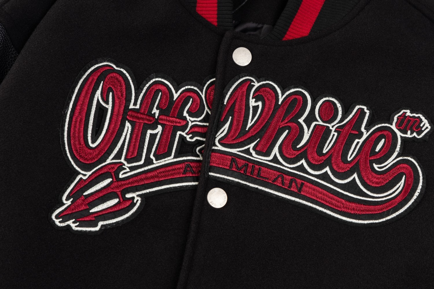 【OFF-WHITE旗艦店】野球服 ジャケット ご好評に付き再入荷！