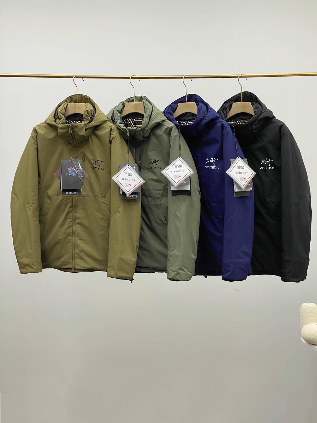 【ARC'TERYX旗艦店】ダウンジャケット 冬 ご好評に付き再入荷！