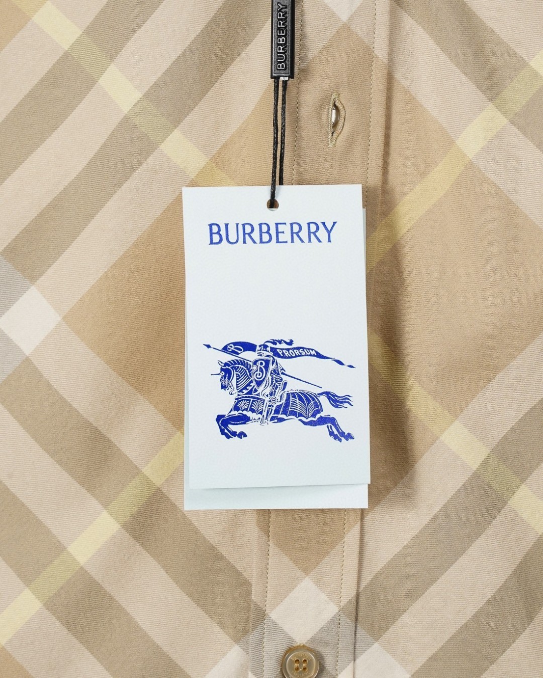 【BURBERRY旗艦店】（バーバリー）長袖シャツ、ご好評に付き再入荷！
