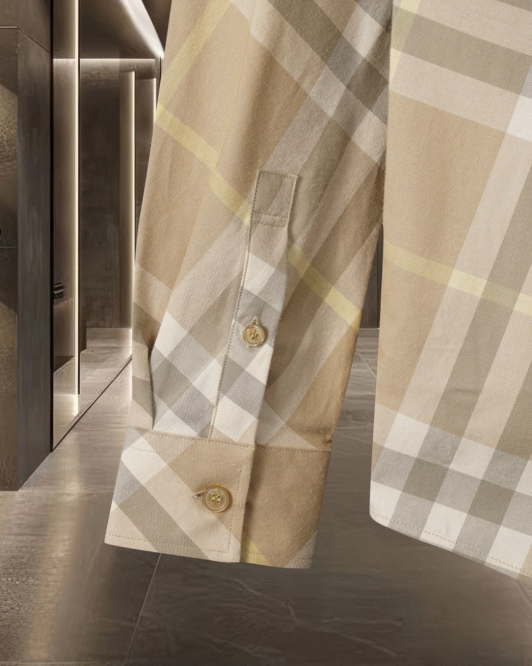 【BURBERRY旗艦店】（バーバリー）長袖シャツ、ご好評に付き再入荷！