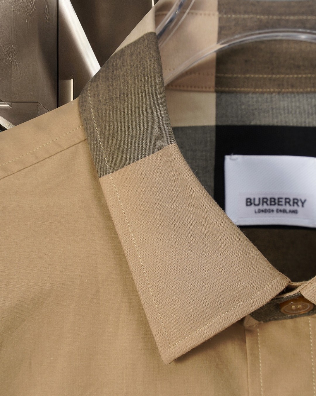 【BURBERRY旗艦店】（バーバリー）長袖シャツ、ご好評に付き再入荷！