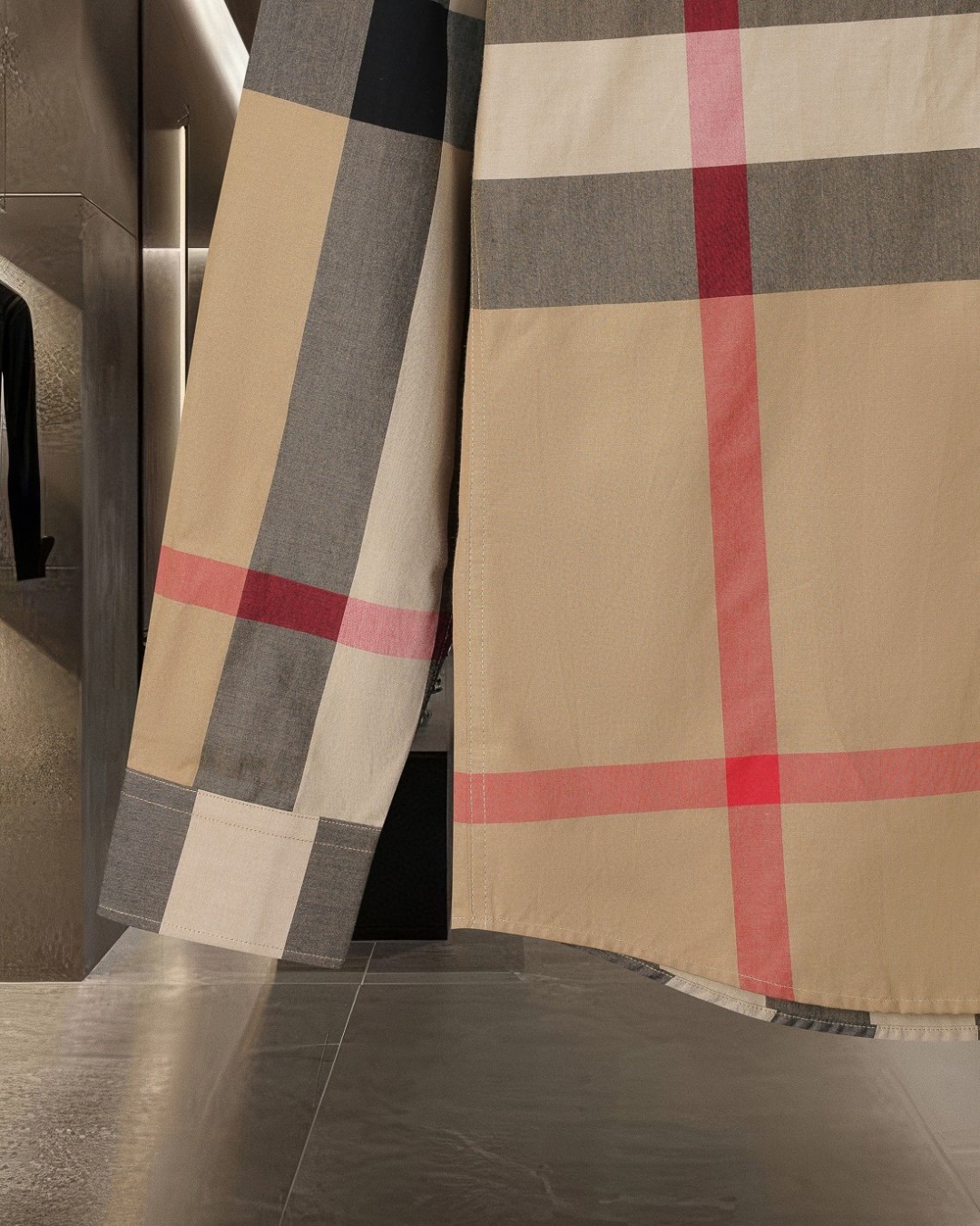 【BURBERRY旗艦店】（バーバリー）長袖シャツ、ご好評に付き再入荷！