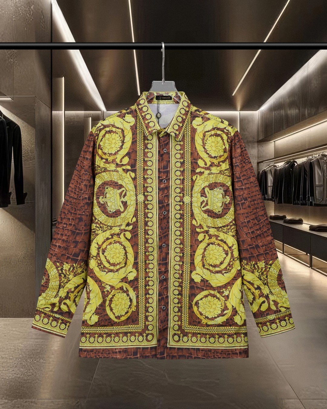 【VERSACE旗艦店】（ヴェルサーチ）長袖シャツ、ご好評に付き再入荷！