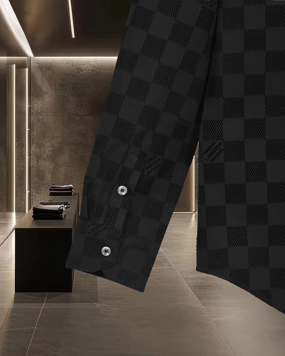 【LOUIS VUITTON】（ルイヴィトン）長袖シャツ、ご好評に付き再入荷！