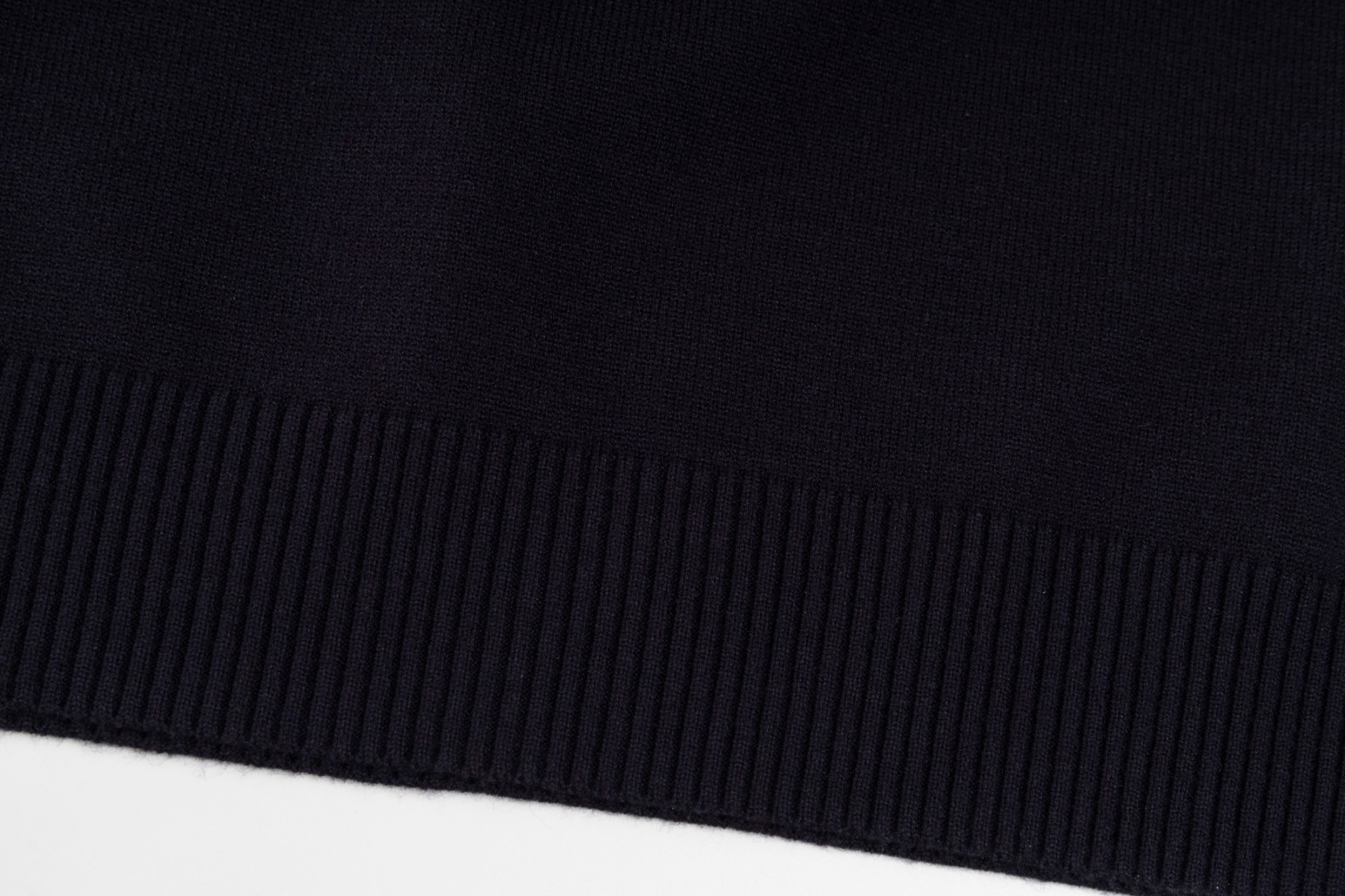 【LOUIS VUITTON旗艦店】ルイヴィトン セーター ご好評に付き再入荷！