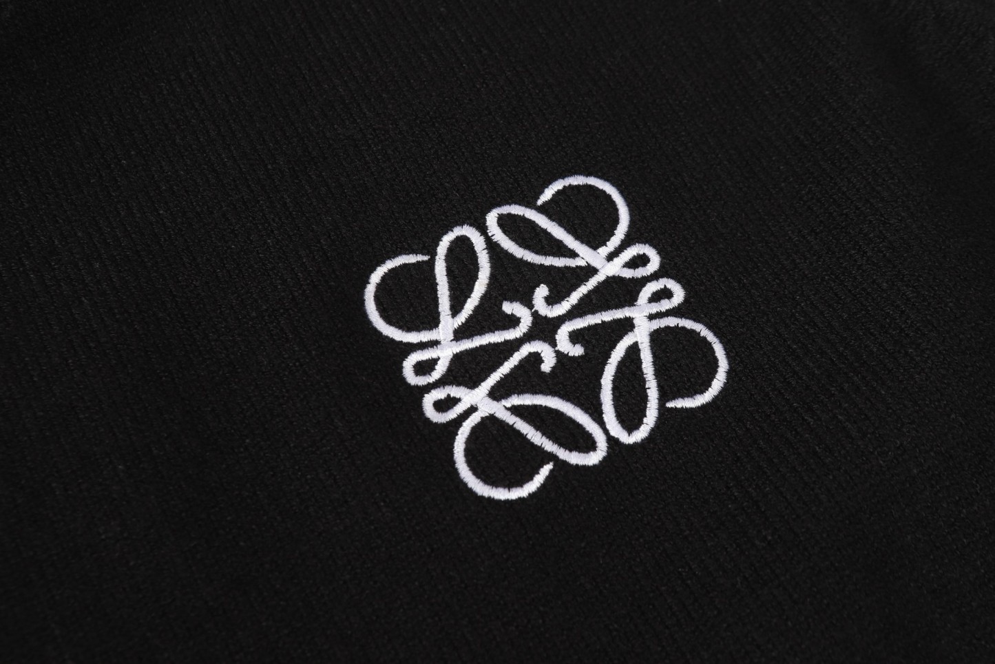 【LOEWE旗艦店】ロエベ セーター 男女兼用 ご好評に付き再入荷！