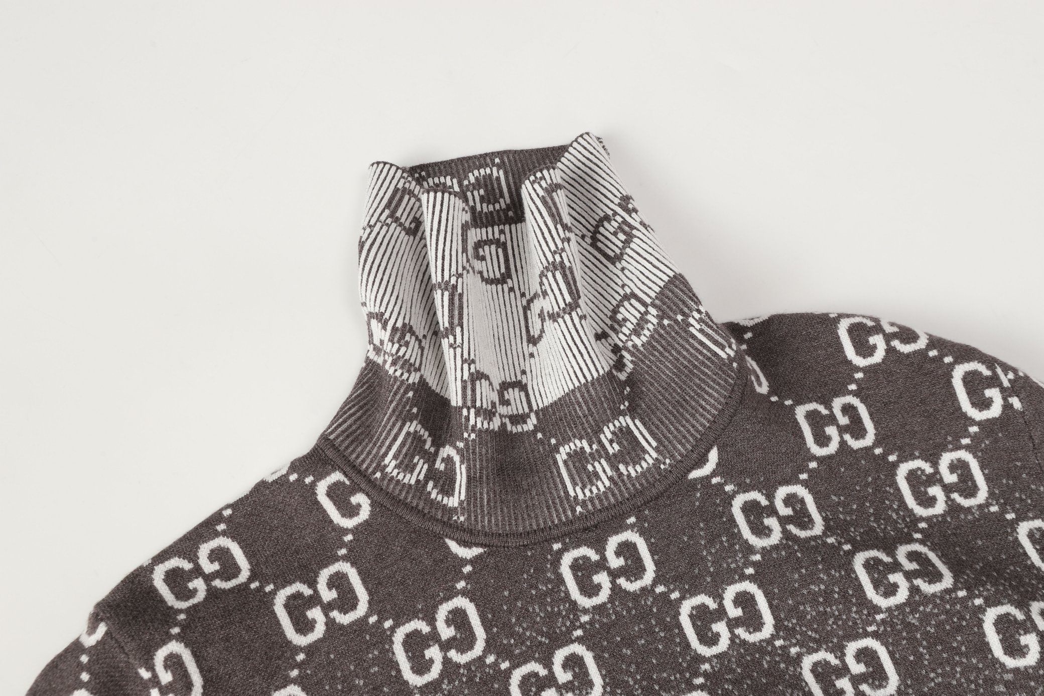 【GUCCI旗艦店】グッチ セーター 男女兼用 ご好評に付き再入荷！