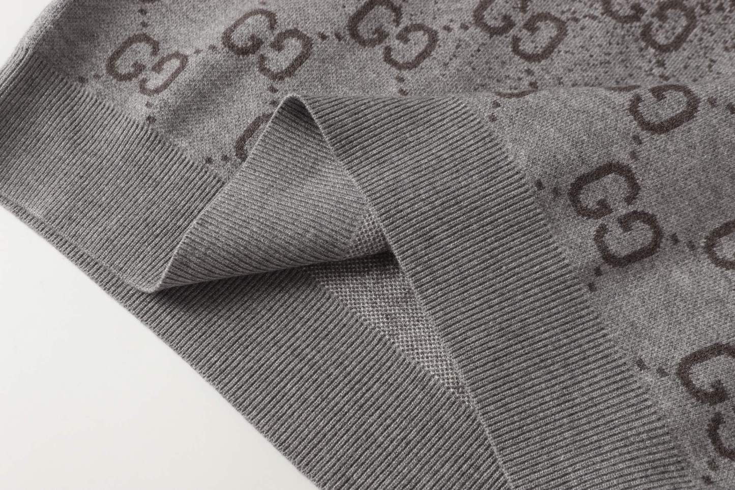 【GUCCI旗艦店】グッチ セーター 男女兼用 ご好評に付き再入荷！