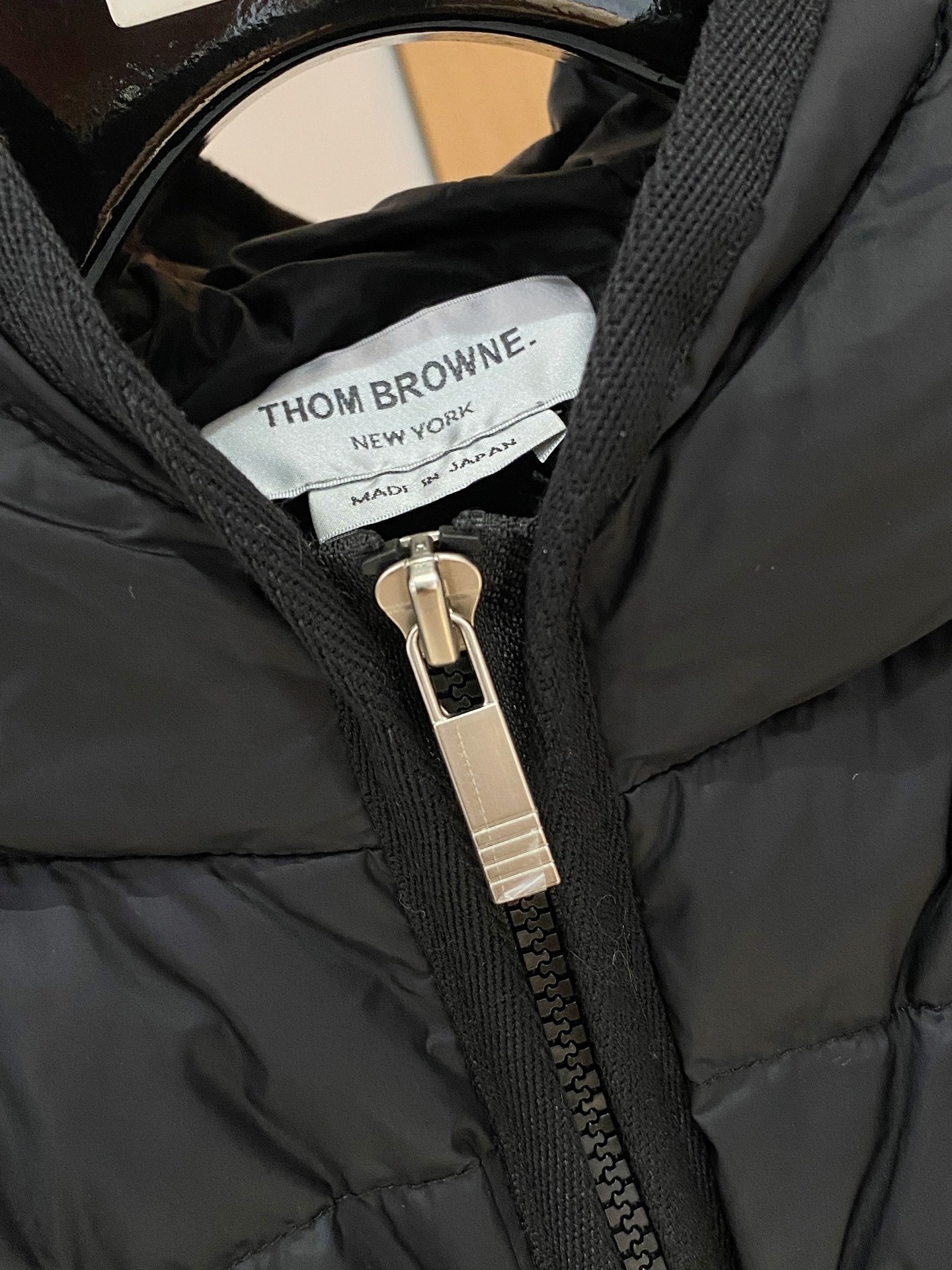 【MONCLER 公式旗艦店】モンクレール ダウンジャケット ご好評に付き再入荷！