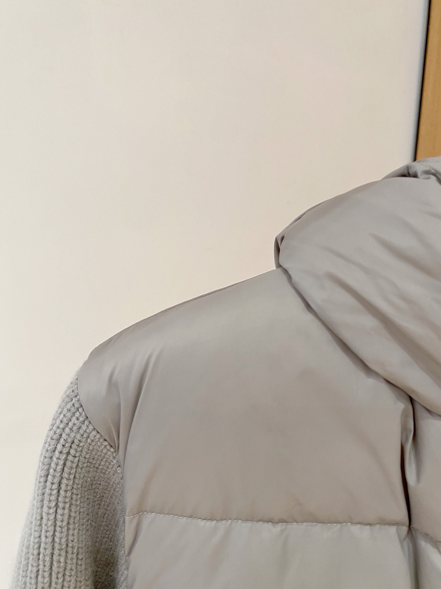 【MONCLER 公式旗艦店】モンクレール ダウンジャケット ご好評に付き再入荷！