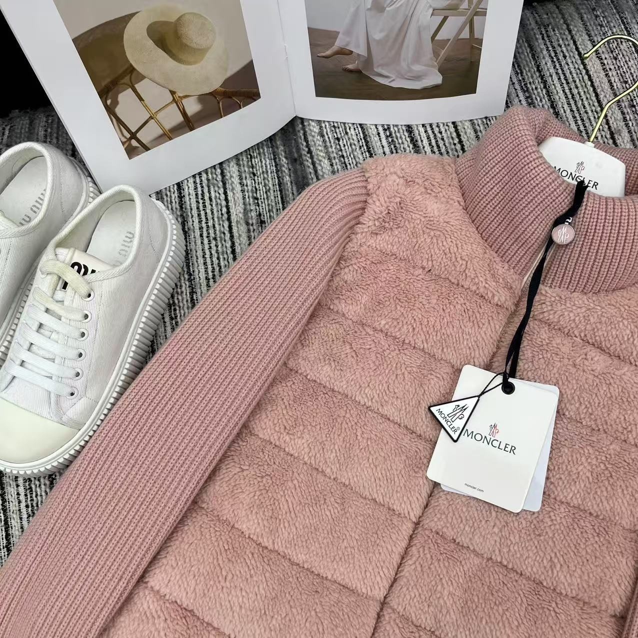 【MONCLER 公式旗艦店】モンクレール ダウンジャケット ご好評に付き再入荷！