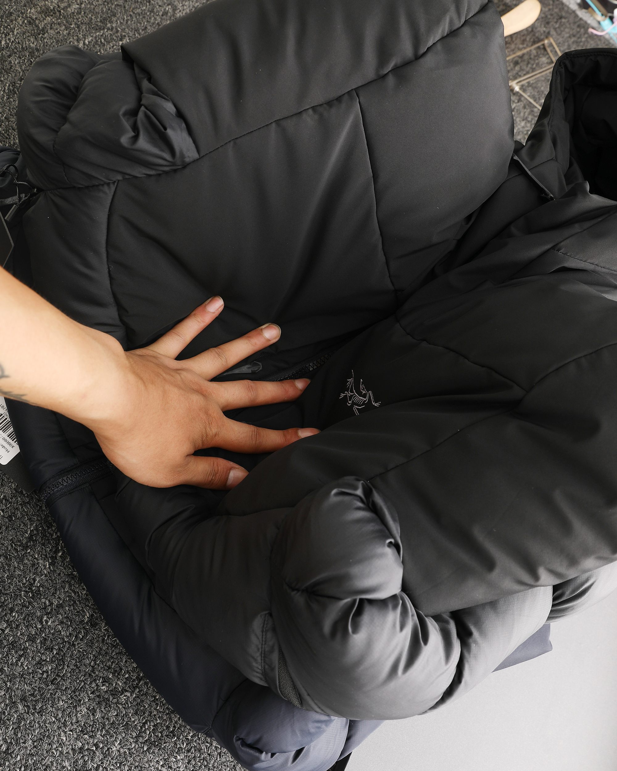 【ARC'TERYX旗艦店】ダウンジャケット 男女兼用 ご好評に付き再入荷！