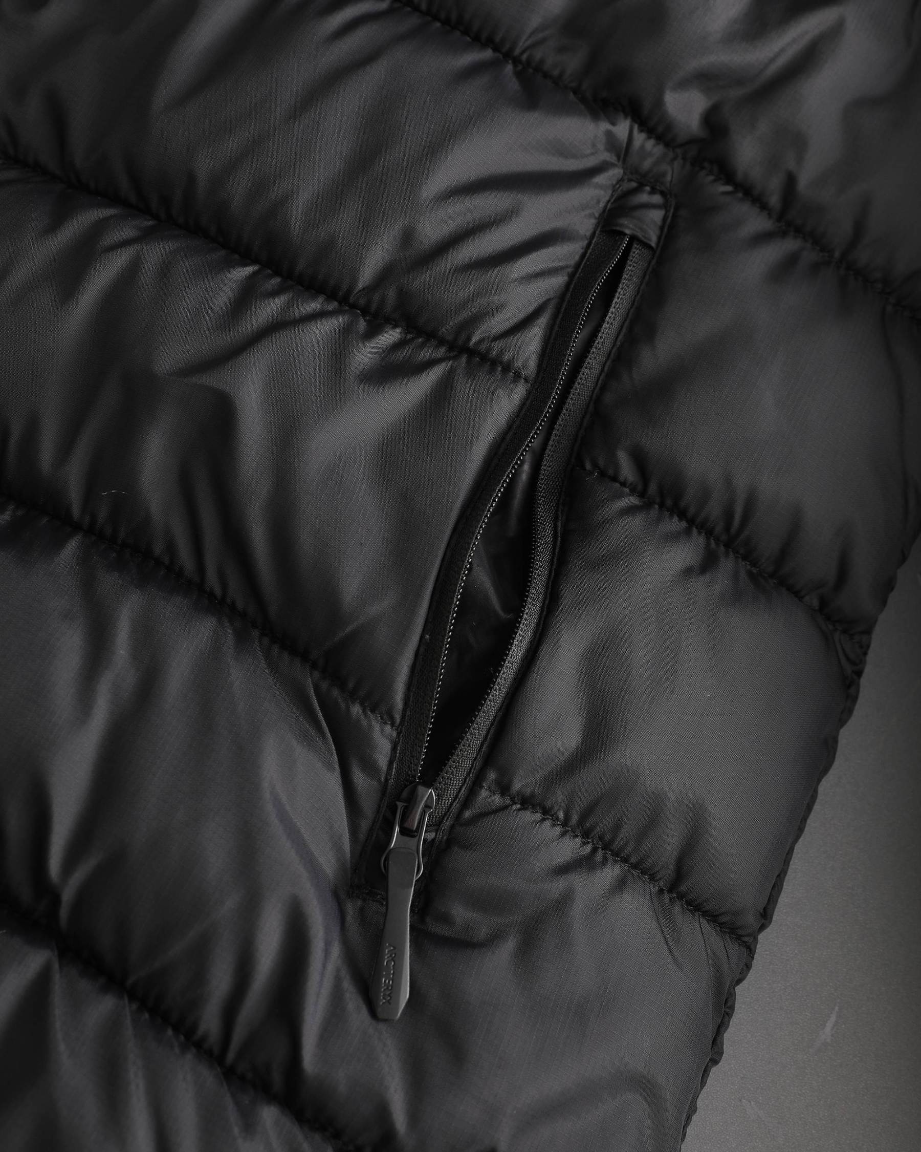 【ARC'TERYX旗艦店】ダウンジャケット 男女兼用 ご好評に付き再入荷！