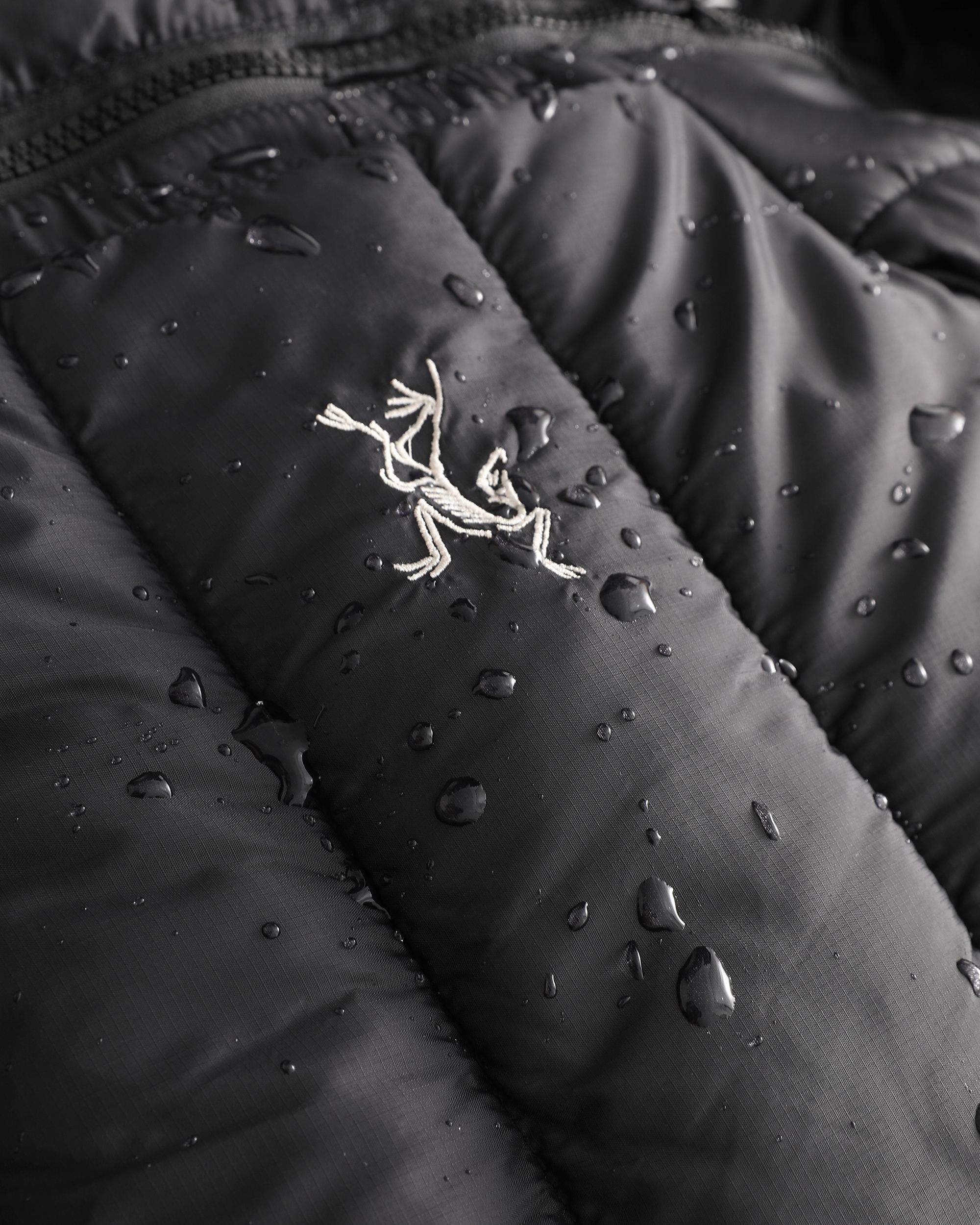 【ARC'TERYX旗艦店】ダウンジャケット 男女兼用 ご好評に付き再入荷！