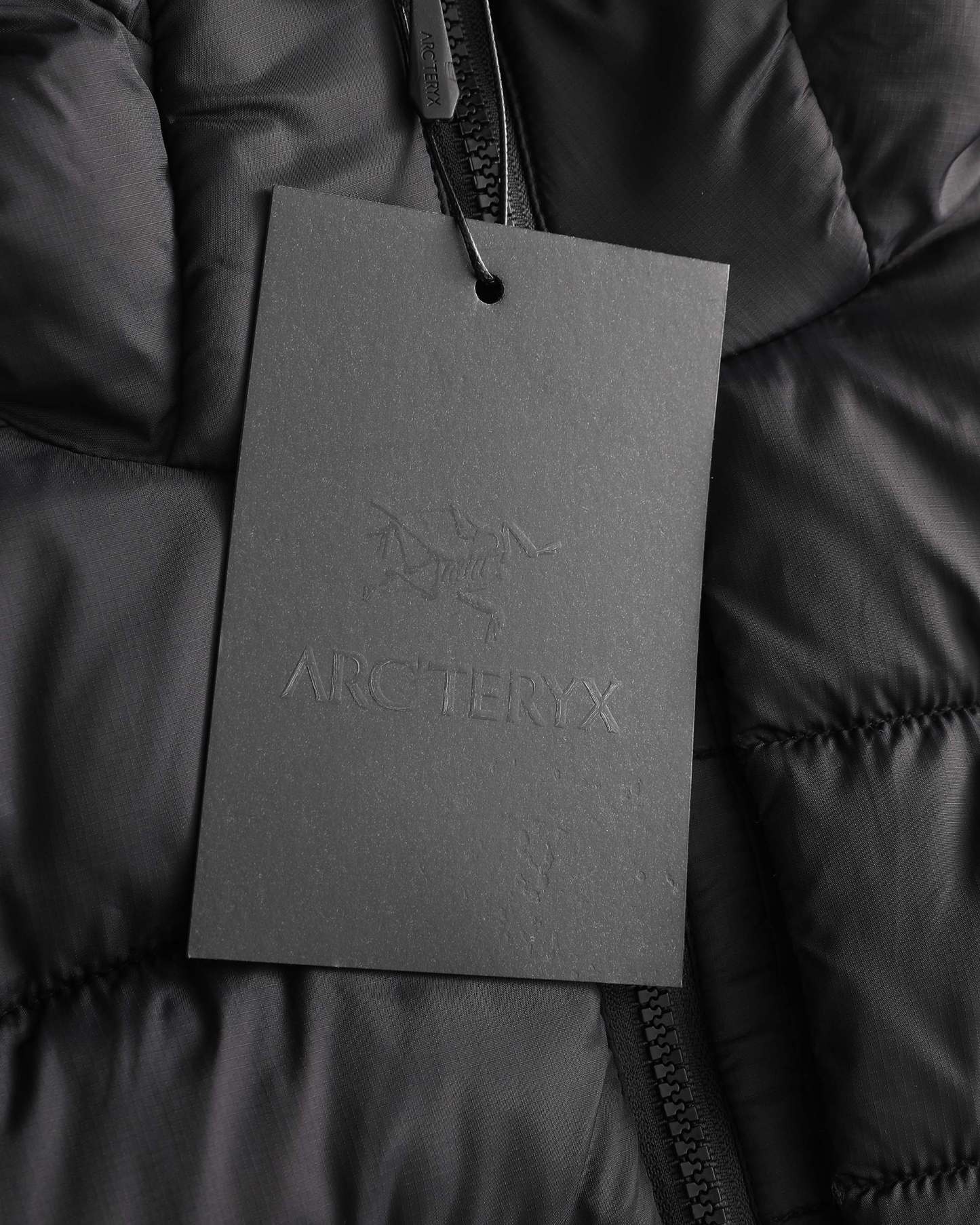 【ARC'TERYX旗艦店】ダウンジャケット 男女兼用 ご好評に付き再入荷！