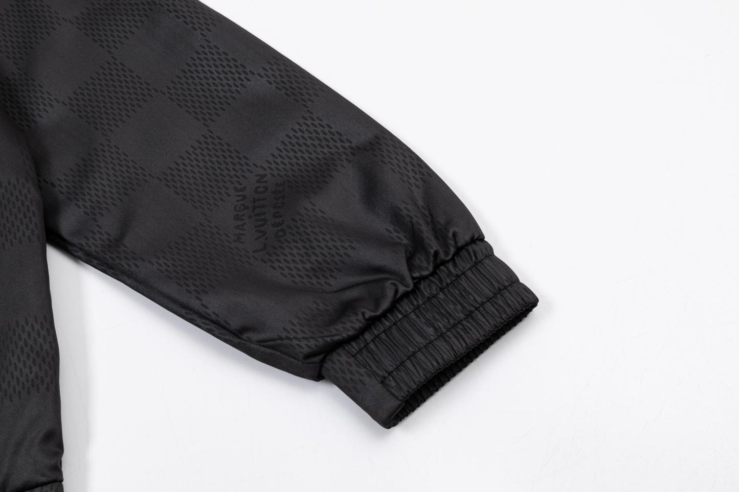 【LOUIS VUITTON旗艦店】ルイヴィトン ジャケット 、ご好評に付き再入荷！