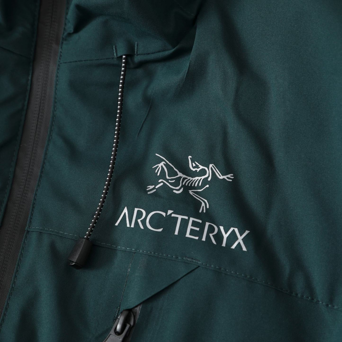 【ARC'TERYX旗艦店】ジャケット 男女兼用 ご好評に付き再入荷！