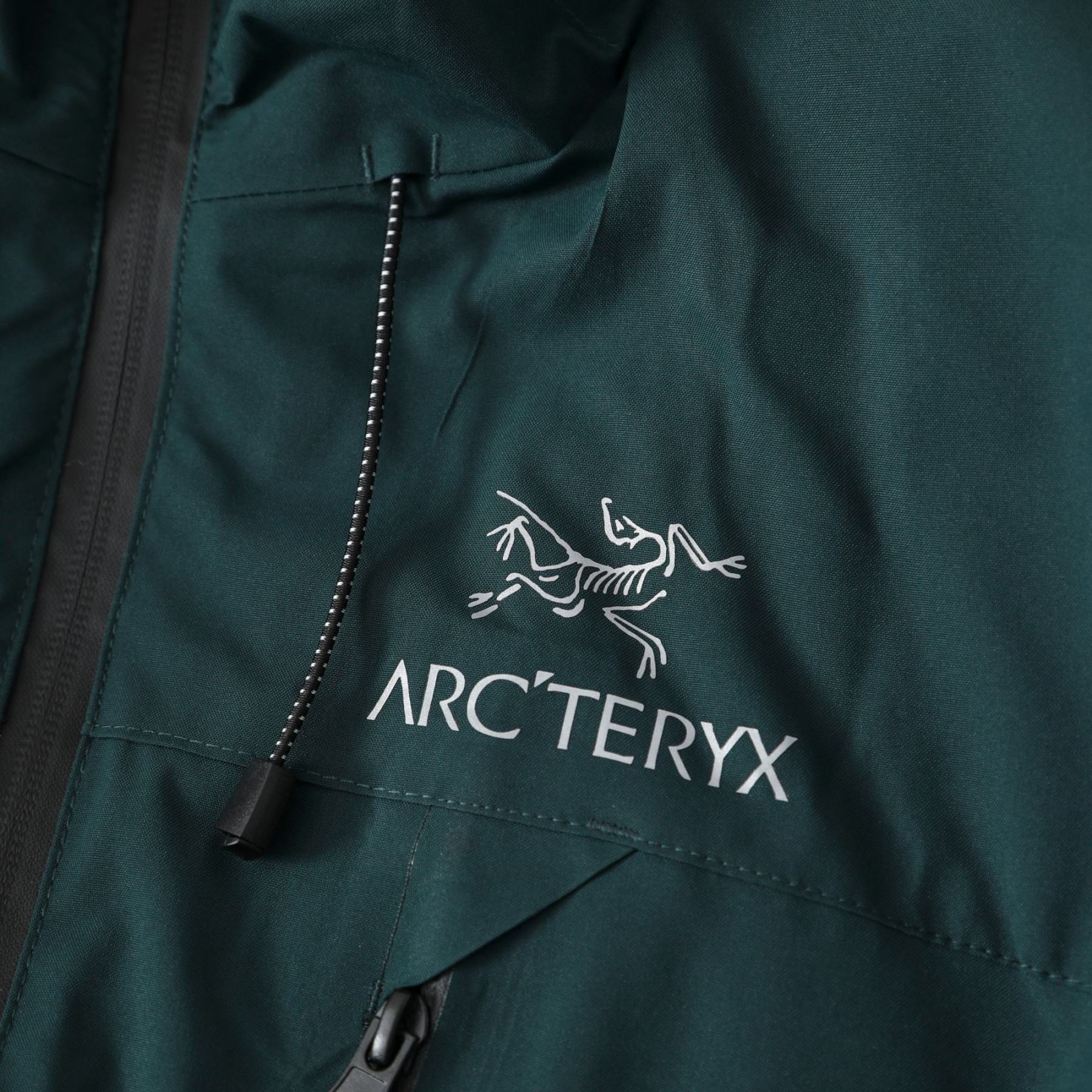 【ARC'TERYX旗艦店】ジャケット 男女兼用 ご好評に付き再入荷！