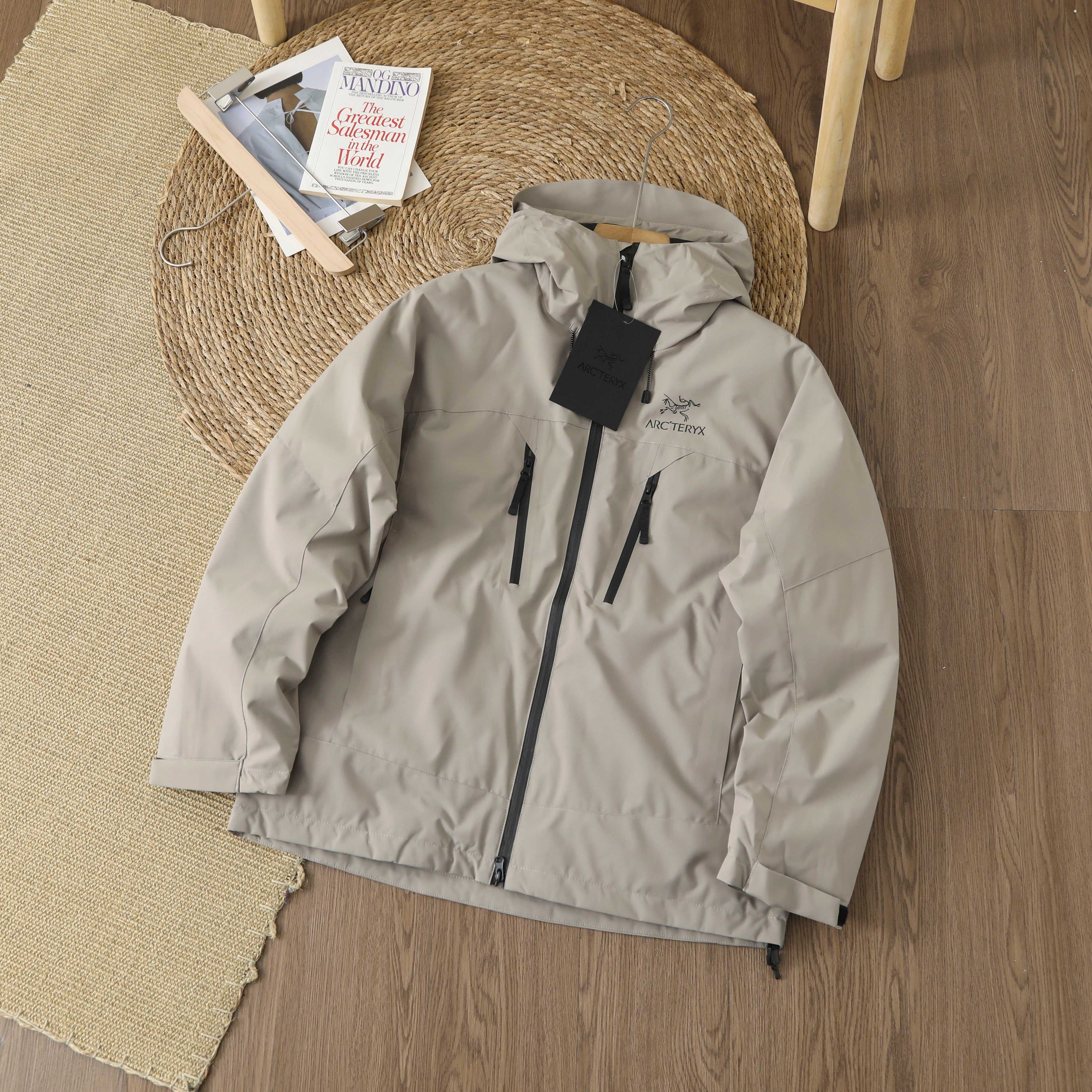 【ARC'TERYX旗艦店】ジャケット 男女兼用 ご好評に付き再入荷！
