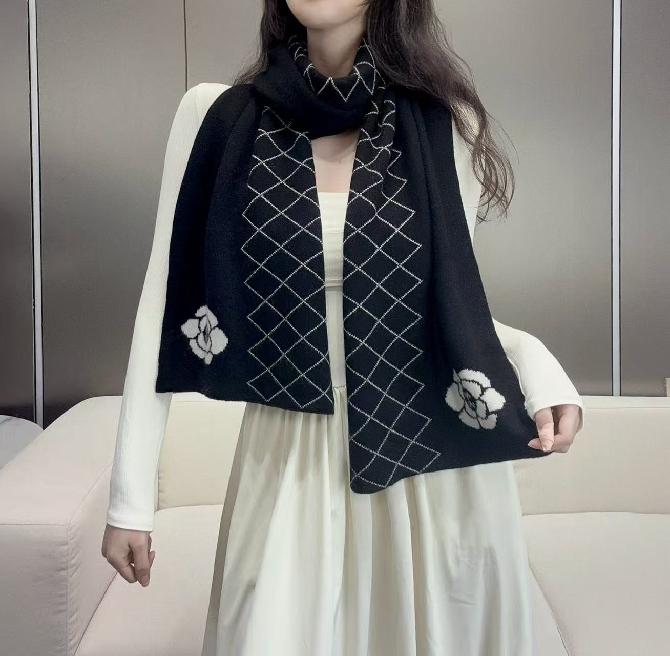 【CHANEL公式旗艦店】シャネル スカーフ 限定発売 送料無料