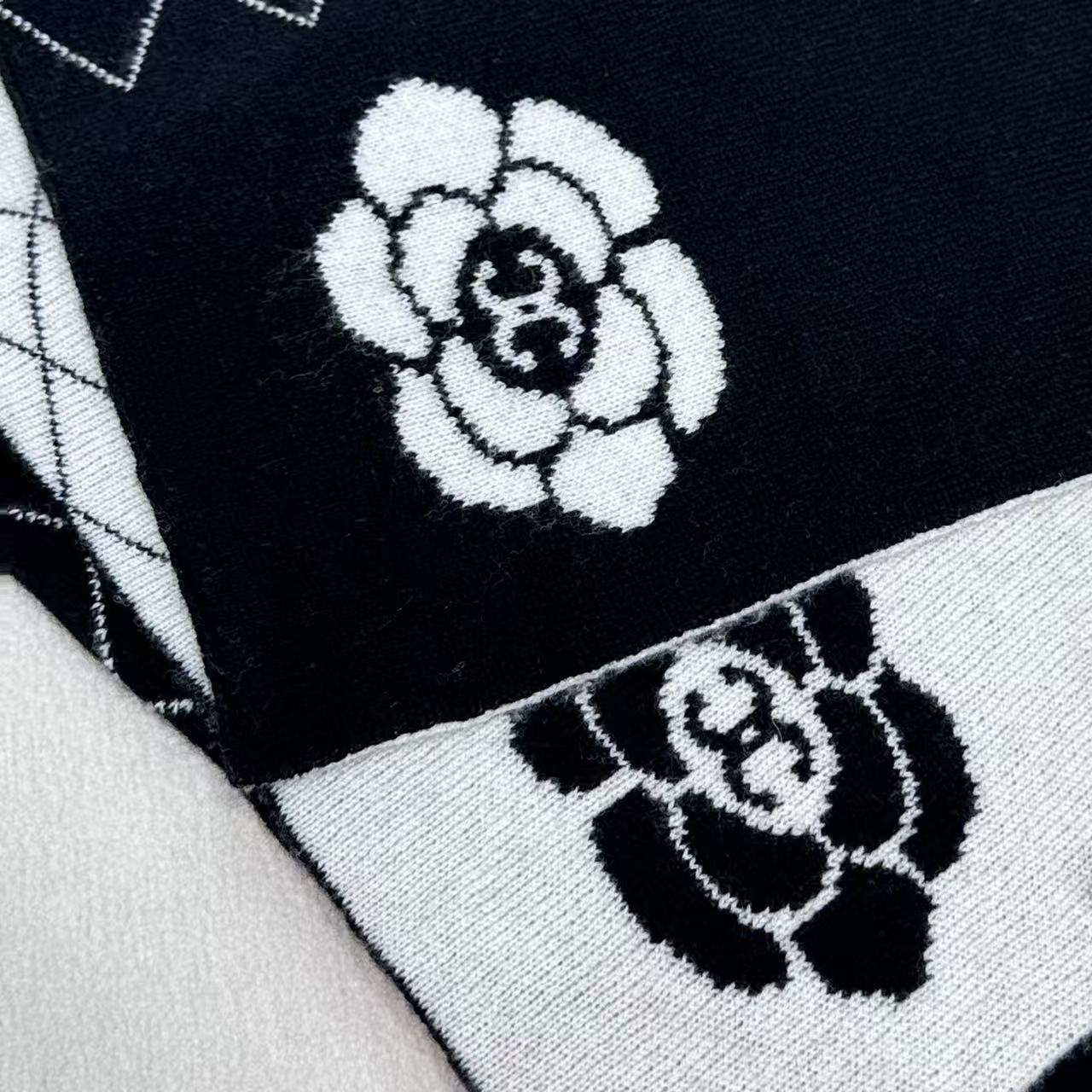 【CHANEL公式旗艦店】シャネル スカーフ 限定発売 送料無料