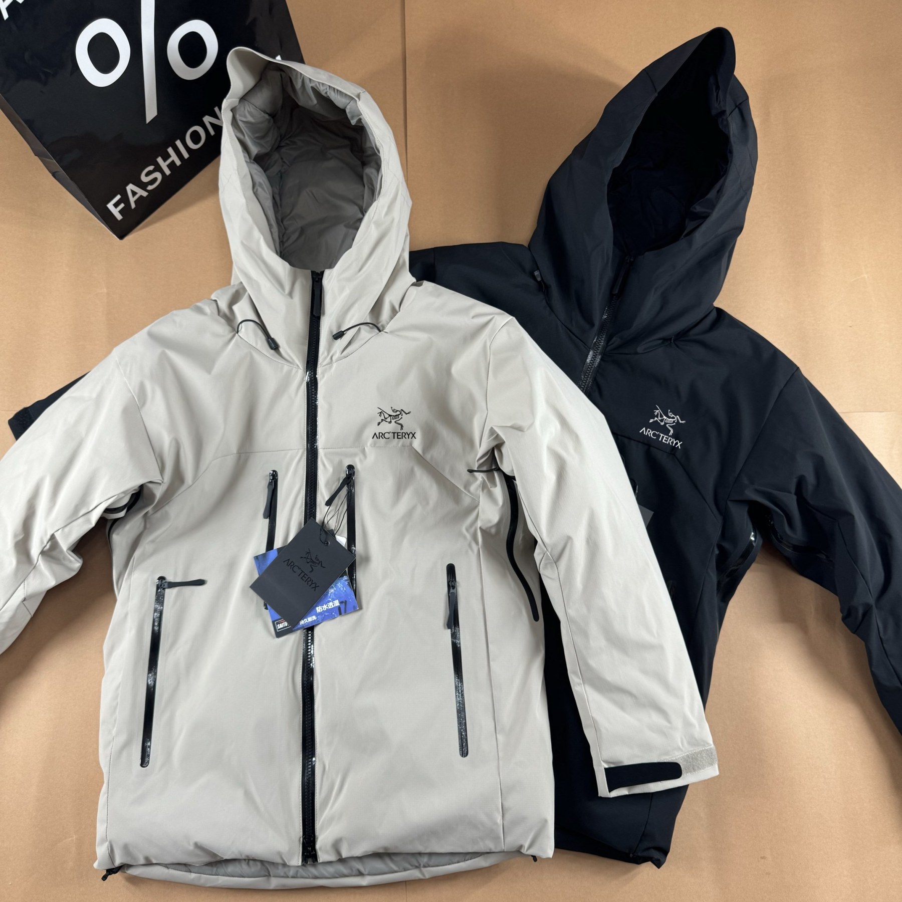 【ARC'TERYX旗艦店】ダウンジャケット 男女兼用 ご好評に付き再入荷！