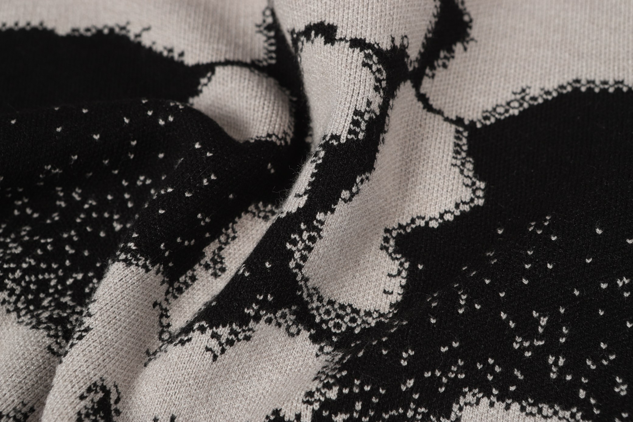 【LOUIS VUITTON旗艦店】ルイヴィトン セーター ご好評に付き再入荷！