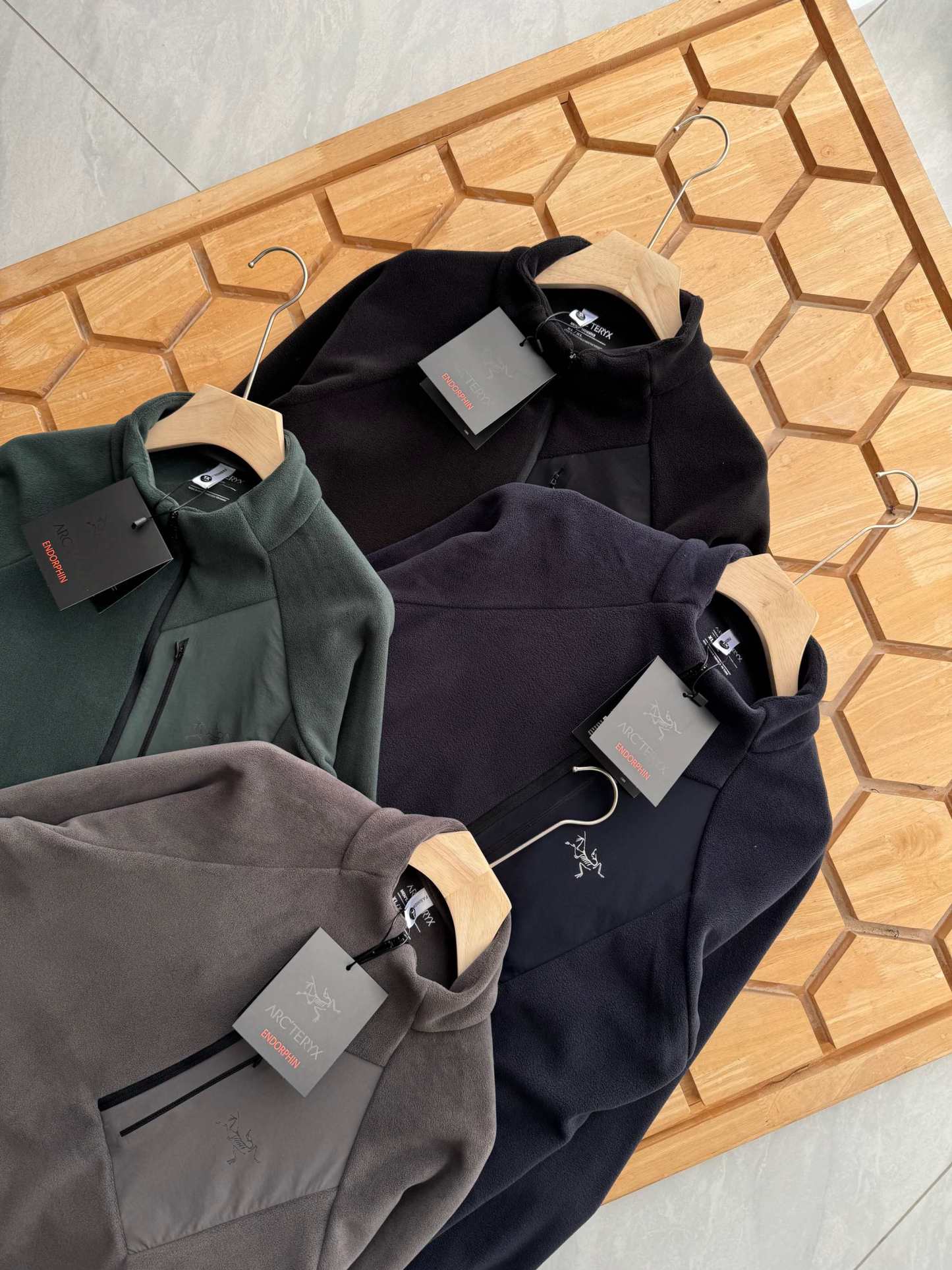 【ARC'TERYX旗艦店】秋冬ジャケット 男女兼用 ご好評に付き再入荷！