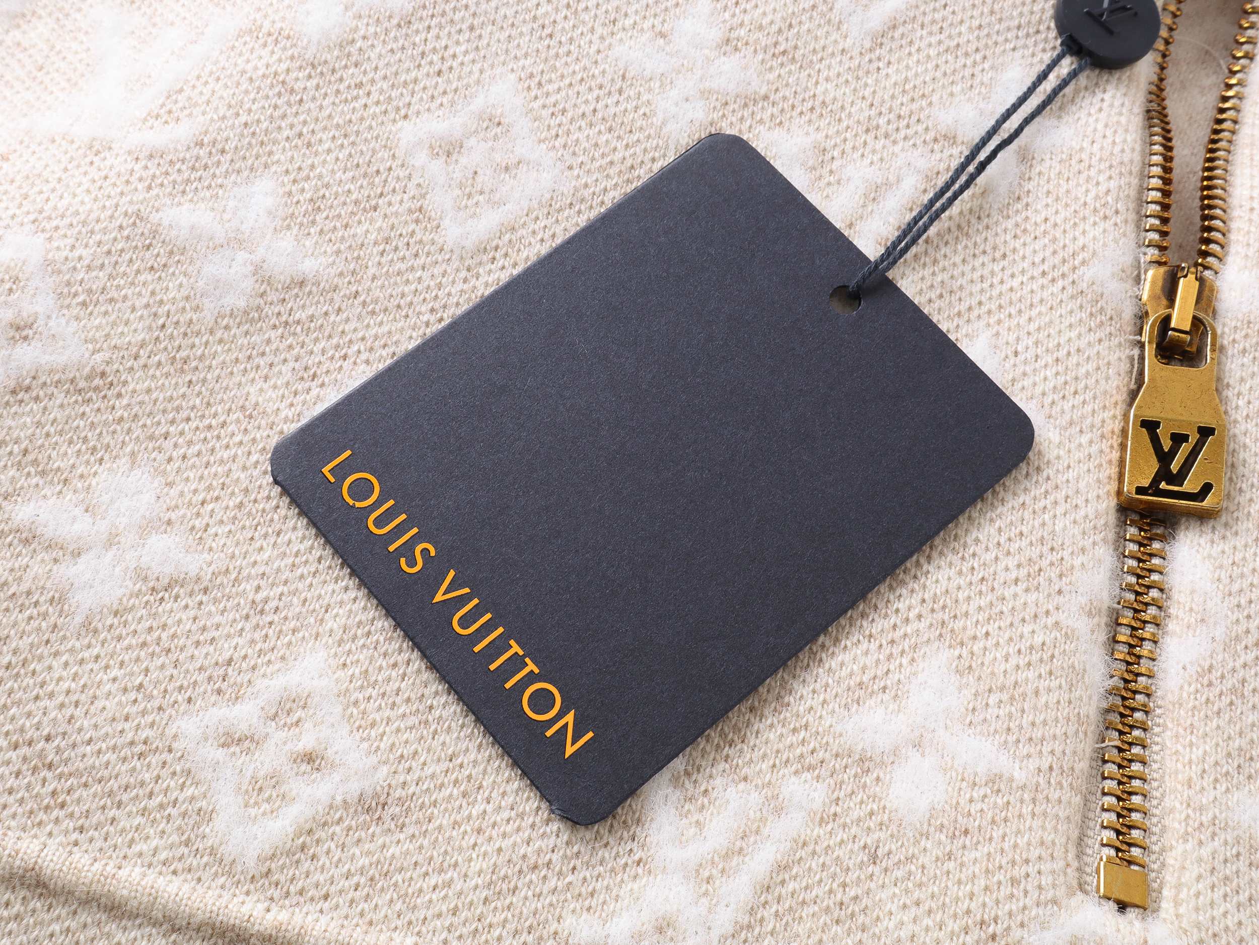 【LOUIS VUITTON旗艦店】ルイヴィトン ウールセーター ご好評に付き再入荷！