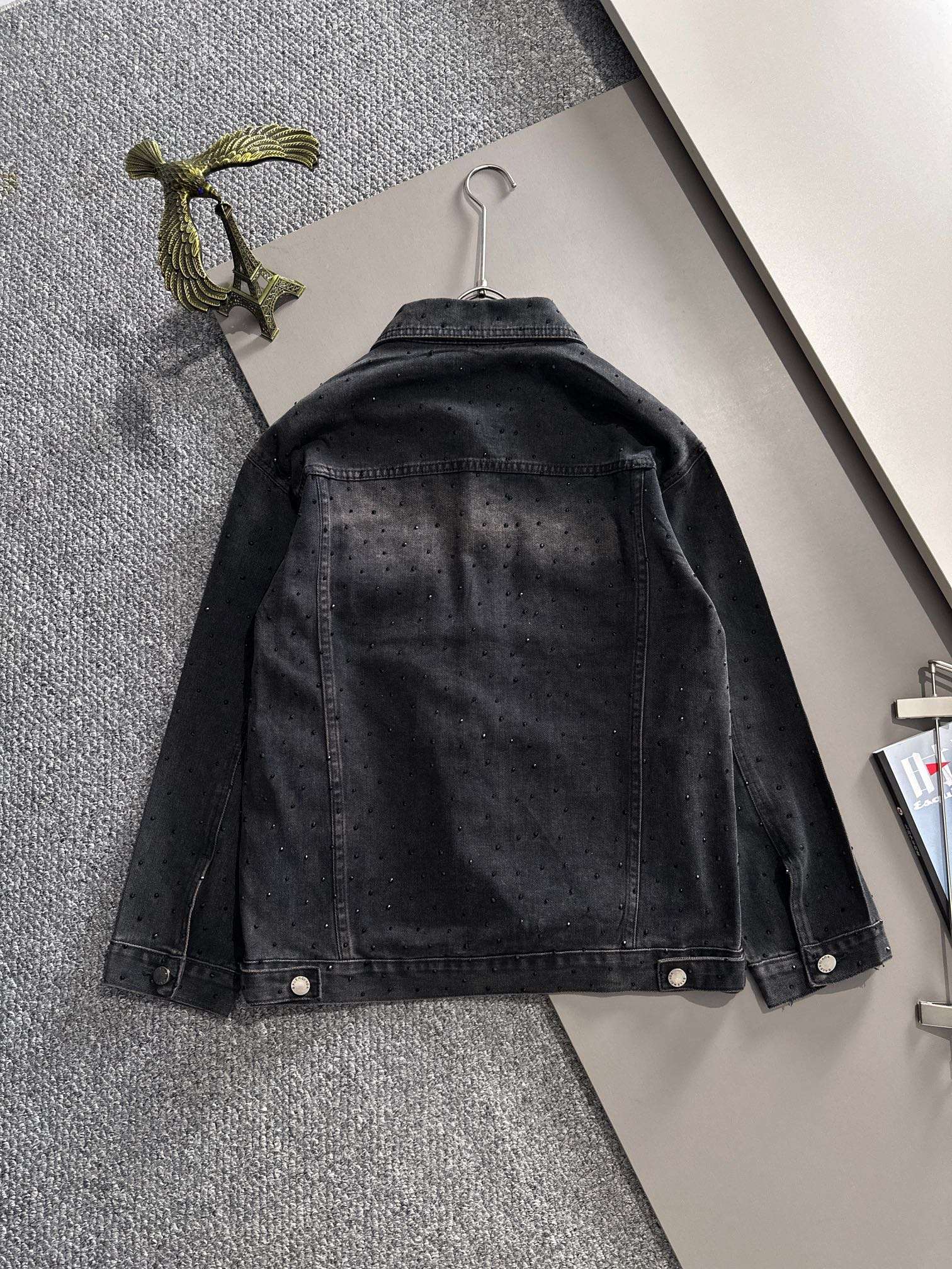 【BALENCIAGA公式旗艦店】バレンシアガ デニムジャケット ご好評に付き再入荷！