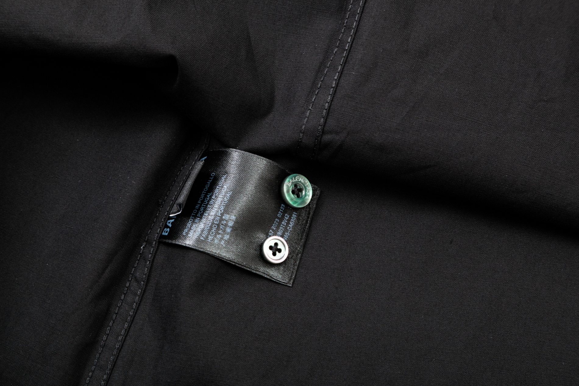 【BALENCIAGA 公式旗艦店】バレンシアガ シャツ ご好評に付き再入荷 240802