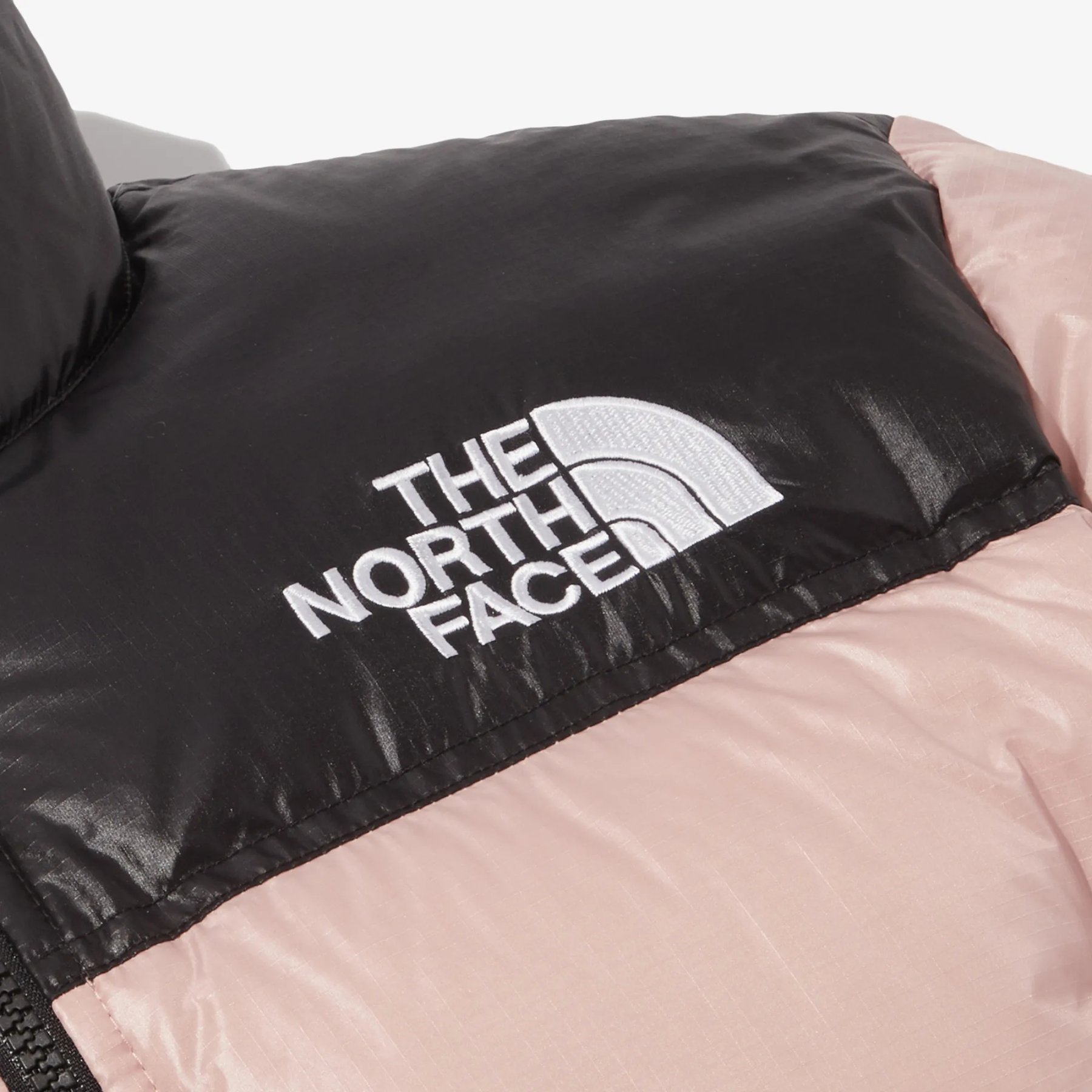 THE NORTH FACE [ザ・ノース・フェイス] W'S ヌプシ ショートジャケット - パステルピンク