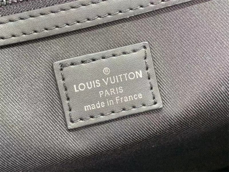 Louis Vuitton キーポル・バンドリエール 50 ブラック M21428
